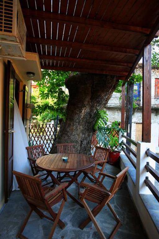 Mirsinia Apartments - Skopelos ラウトラキオン エクステリア 写真