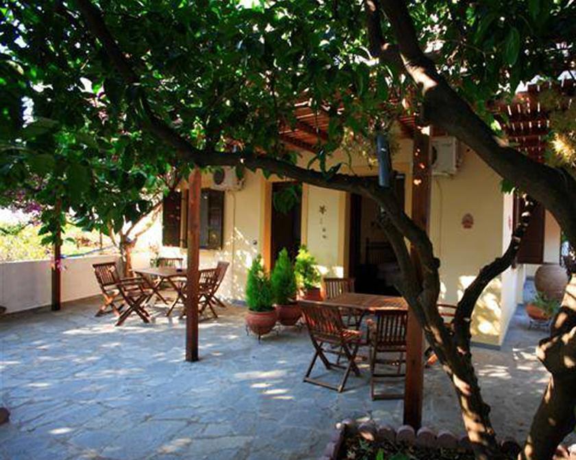 Mirsinia Apartments - Skopelos ラウトラキオン エクステリア 写真