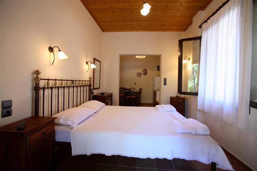 Mirsinia Apartments - Skopelos ラウトラキオン エクステリア 写真